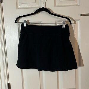 Lululemon pace rival skirt